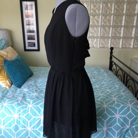 Dress - Picture 2 of 4